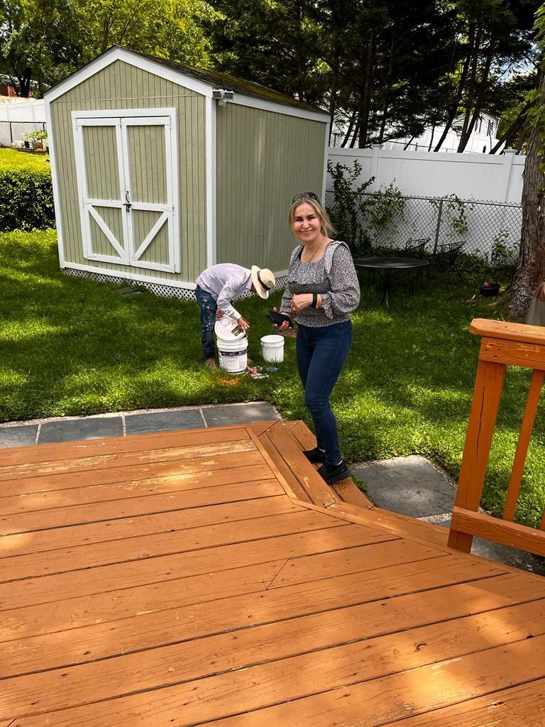 Shed Install & Deck Staining